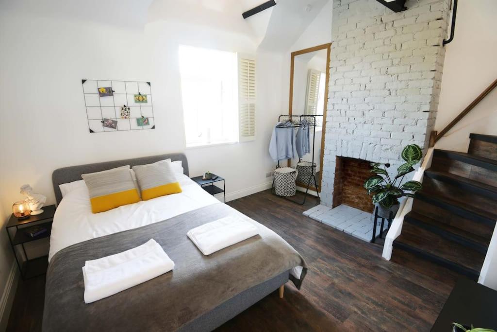 Industrial Cosy Cottage – Gateway to the Lakes - Housity