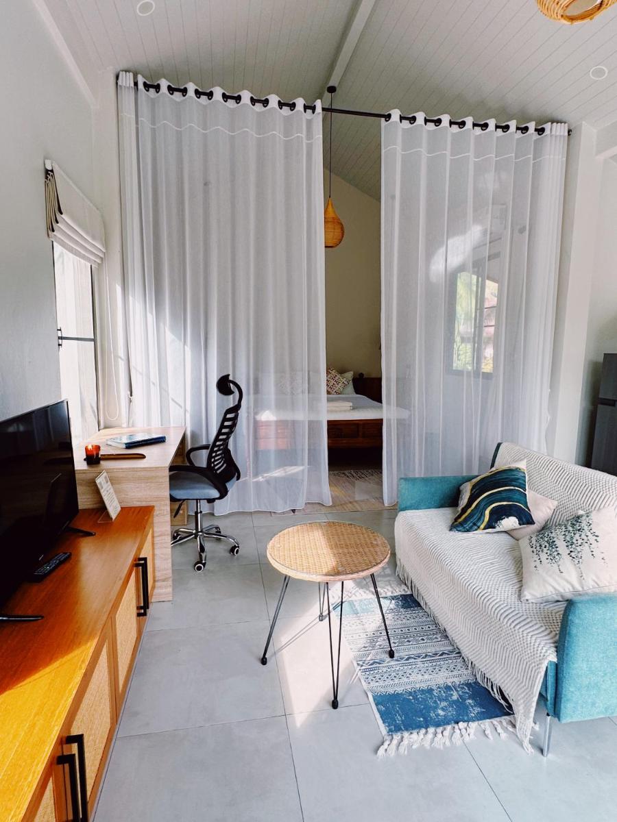 Crystal Bali Style #6 - Housity