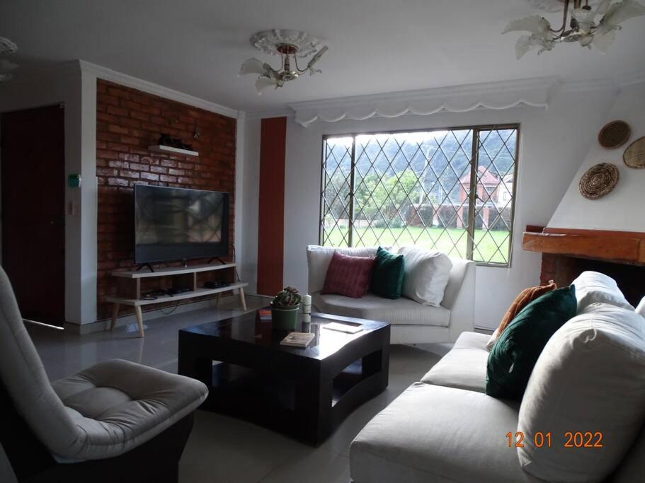 Tranquila y acogedora casa, Chía - Housity