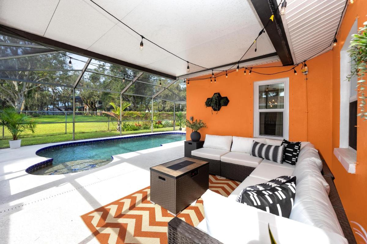 Clearwater Cabana - Gorgeous Home with Heated Pool - Housity
