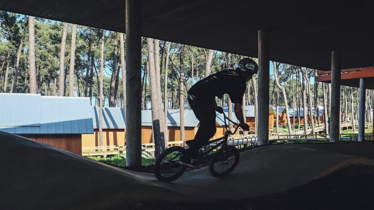 Andar de bicicleta em FeelViana Sport Hotel ou nos arredores