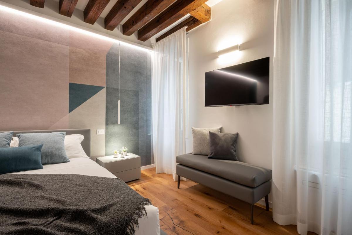 Sant\'Angelo Apartment by Wonderful Italy - Housity