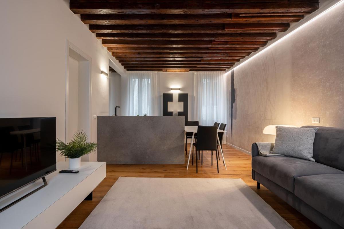 Sant'Angelo Apartment by Wonderful Italy - Housity