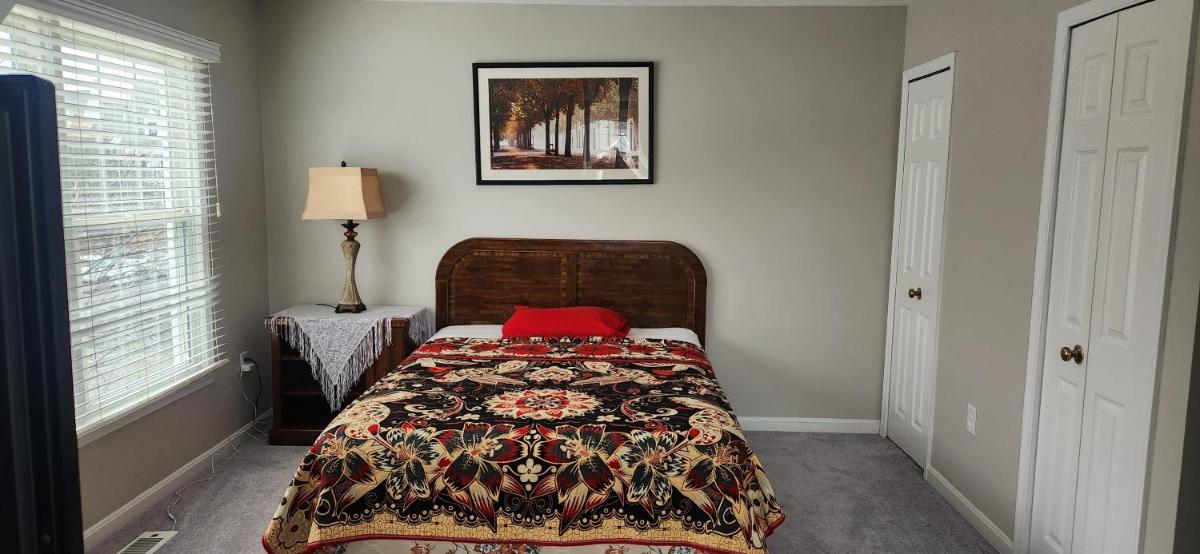 Mill Brook Pond - Housity