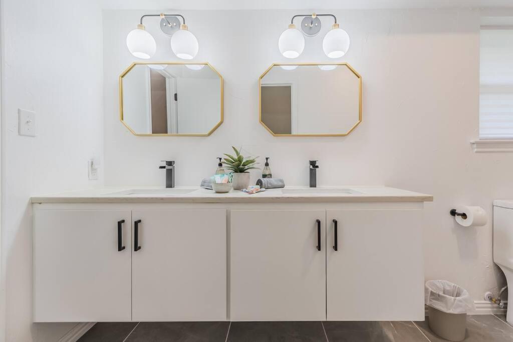 Luxury Vacation In Richardson - Housity