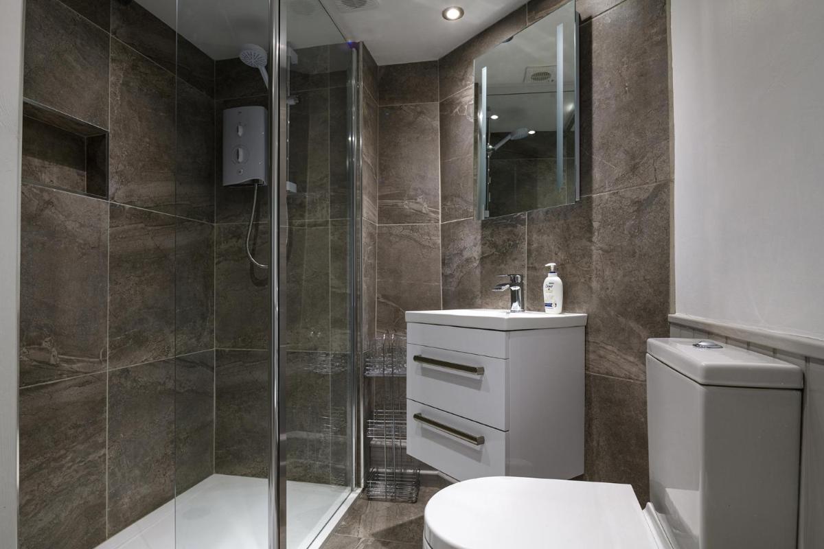 Swan Cottage - Housity