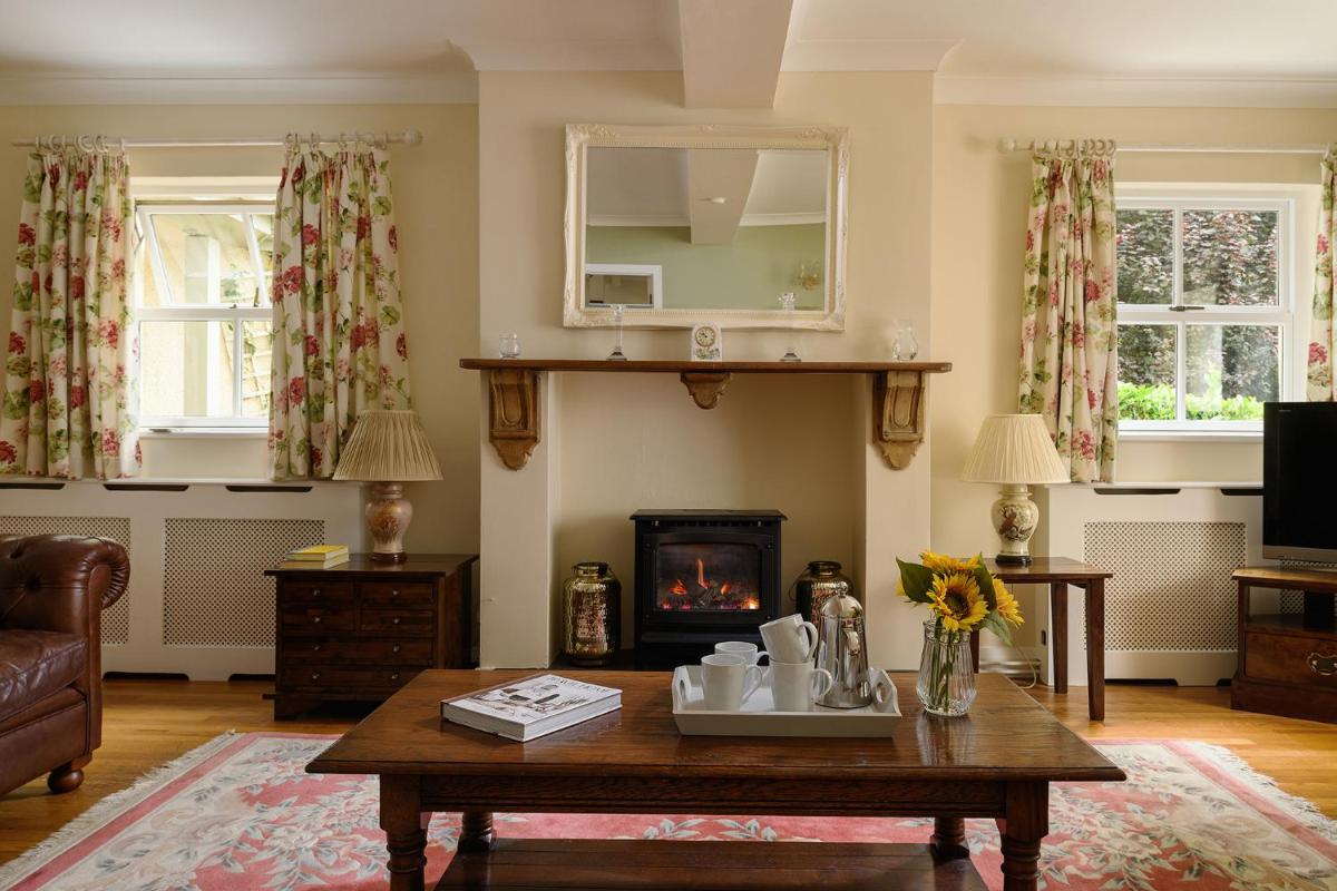 Pentre Bach - Housity