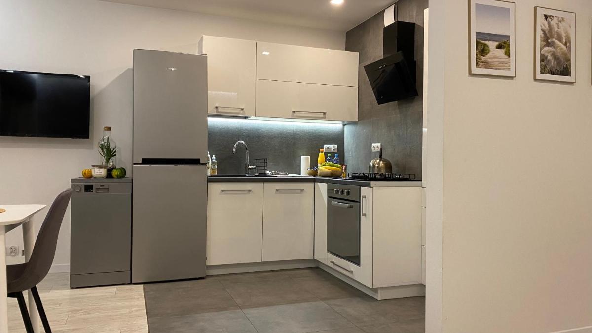 Apartament nad jeziorem - Housity