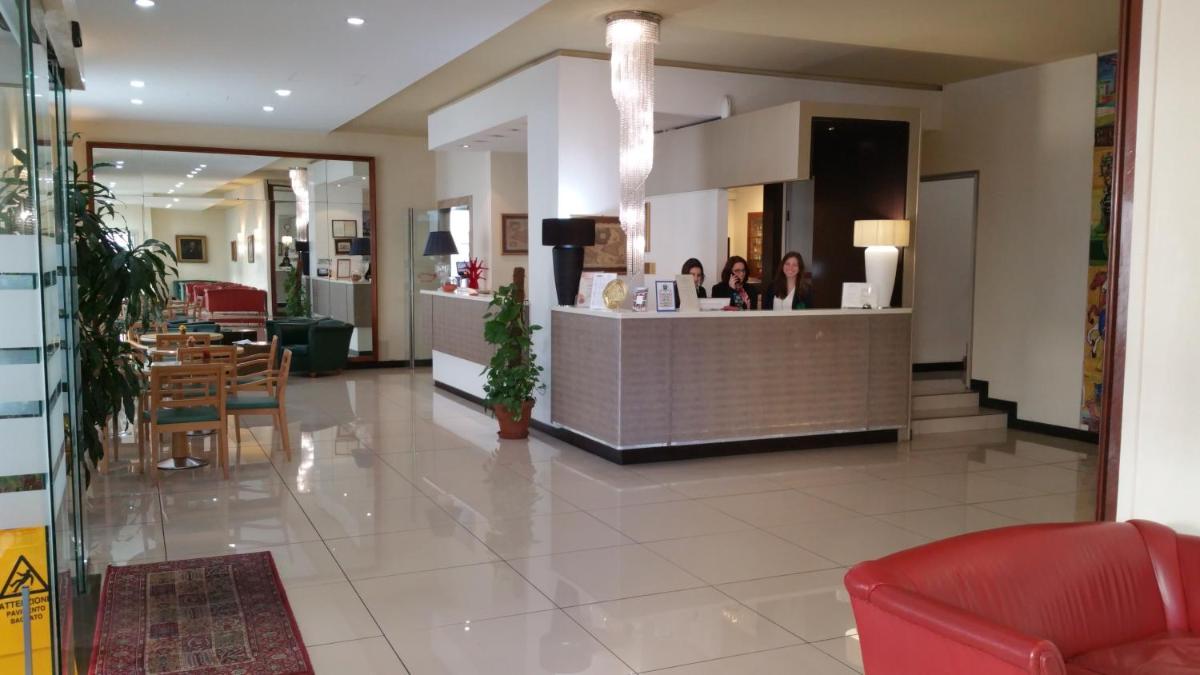Aretusa Palace Hotel - Housity