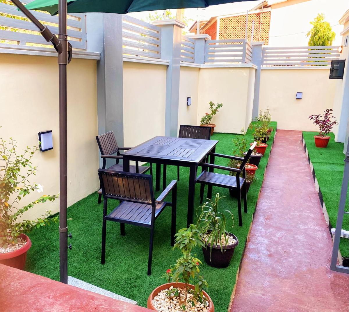 Macdestly Private Residence - Housity