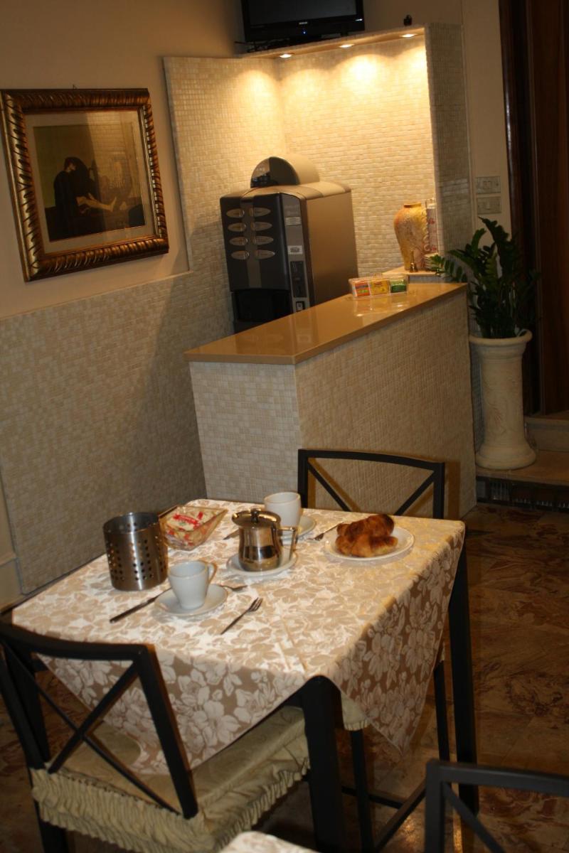 Albergo Il Giglio - Housity