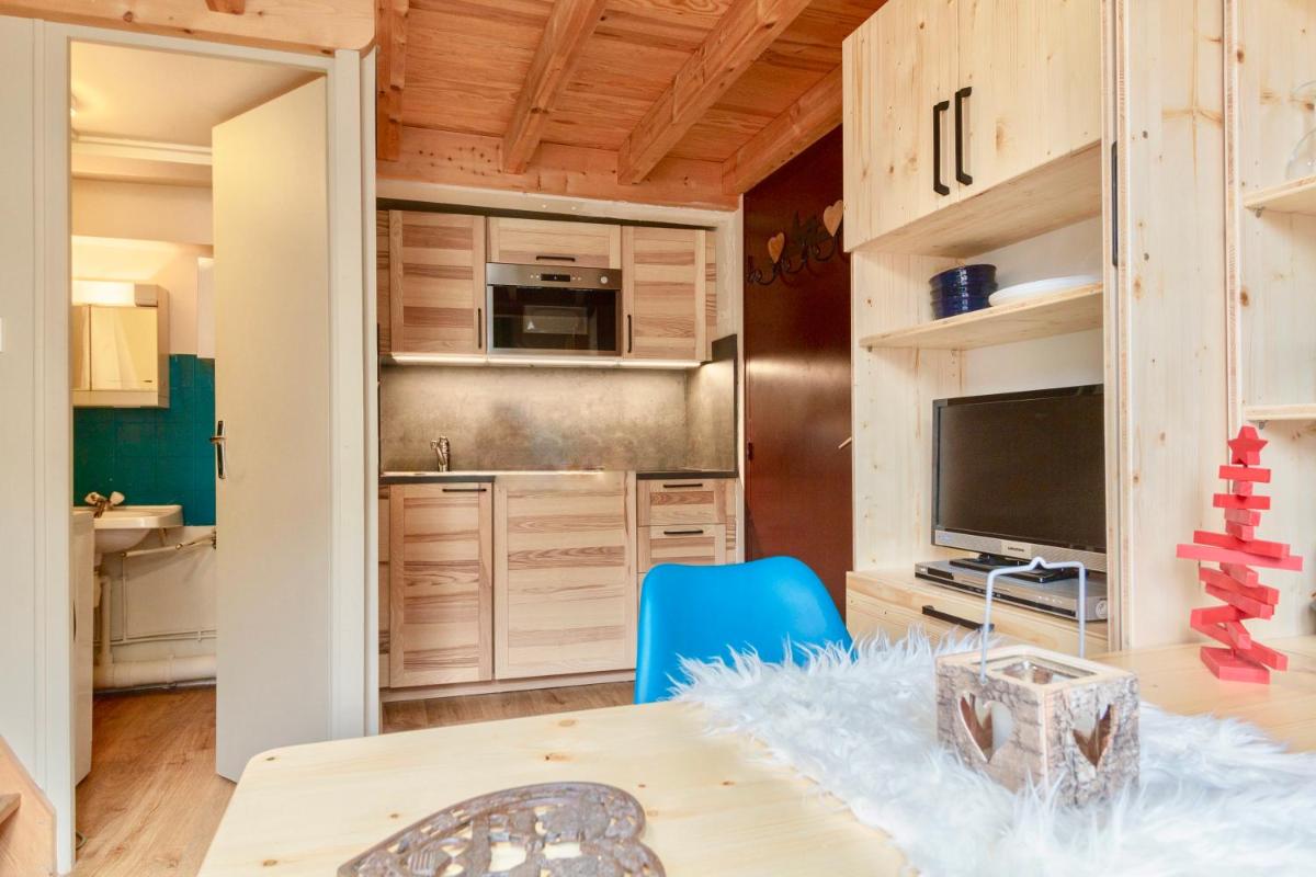 ∞ Hyper centre ∞ La marmotte ∞ petit T2 ∞ entrée24h/24 ∞ près ski/cure ≈AX-LES-THERMES≈ wifi ∞ - Housity