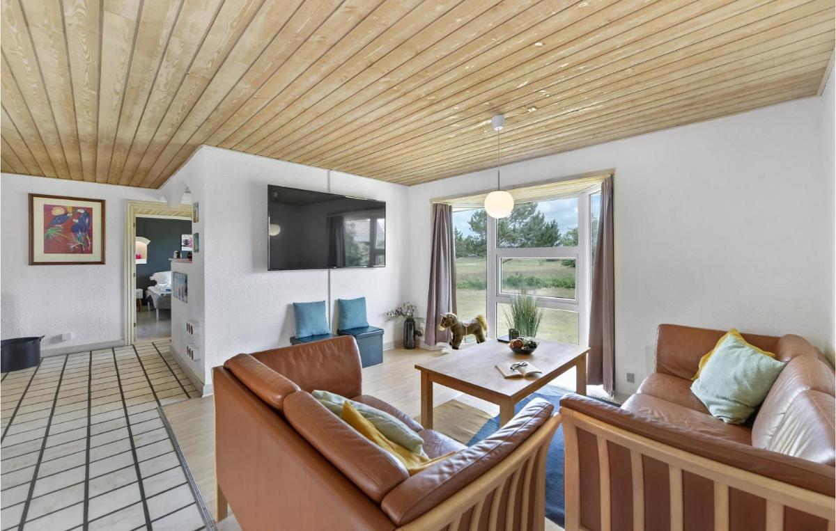 Lovely Home In Blåvand With Private Swimming Pool, Can Be Inside Or Outside - Housity
