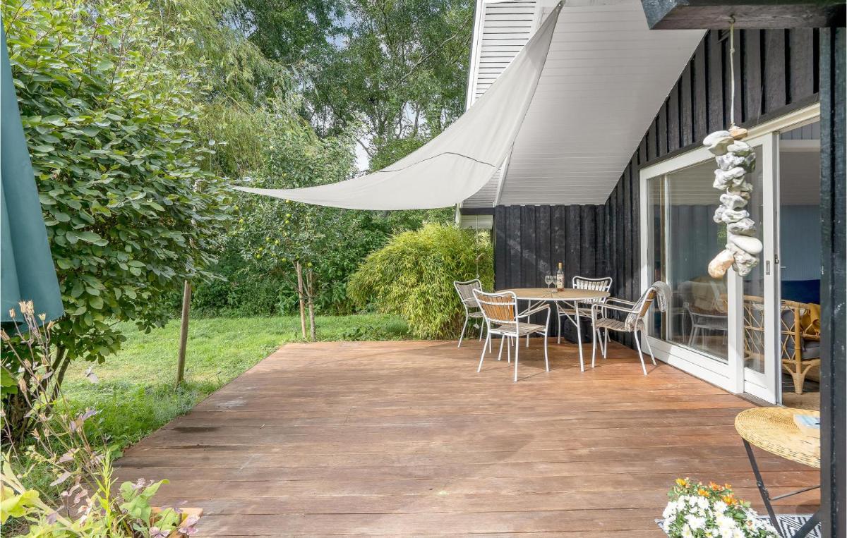 2 Bedroom Lovely Home In Liseleje - Housity