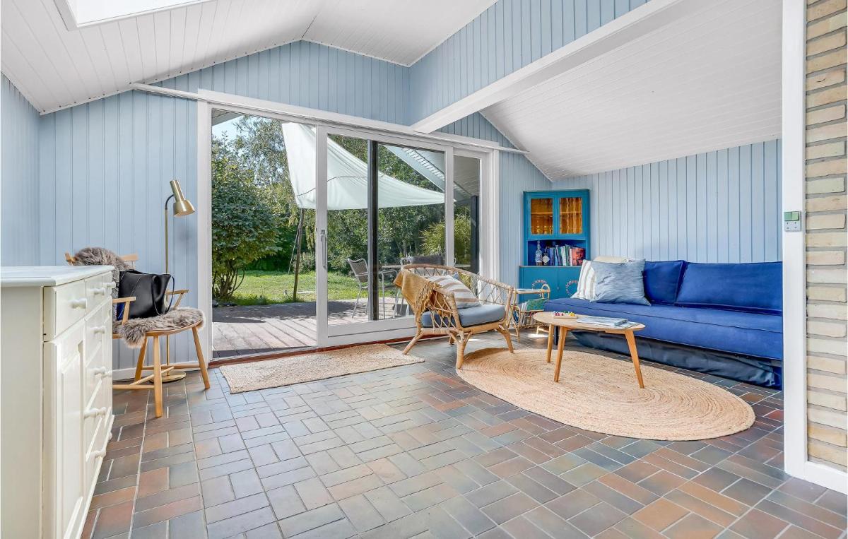 2 Bedroom Lovely Home In Liseleje - Housity