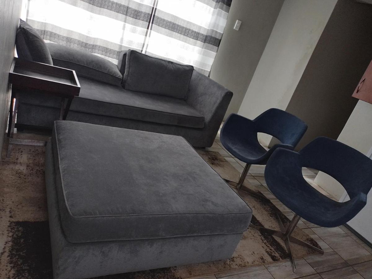 1 bedroom self-catering -R5 - Housity