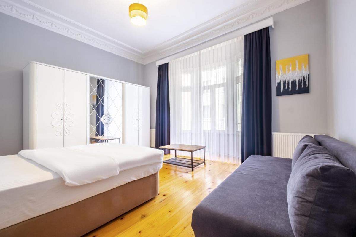 Refreshing and Central Apartment in Beyoglu - Housity