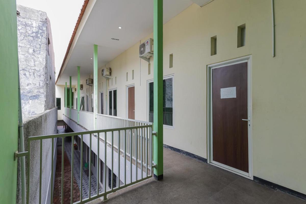 KoolKost Syariah near Alun Alun Sidoarjo - Housity