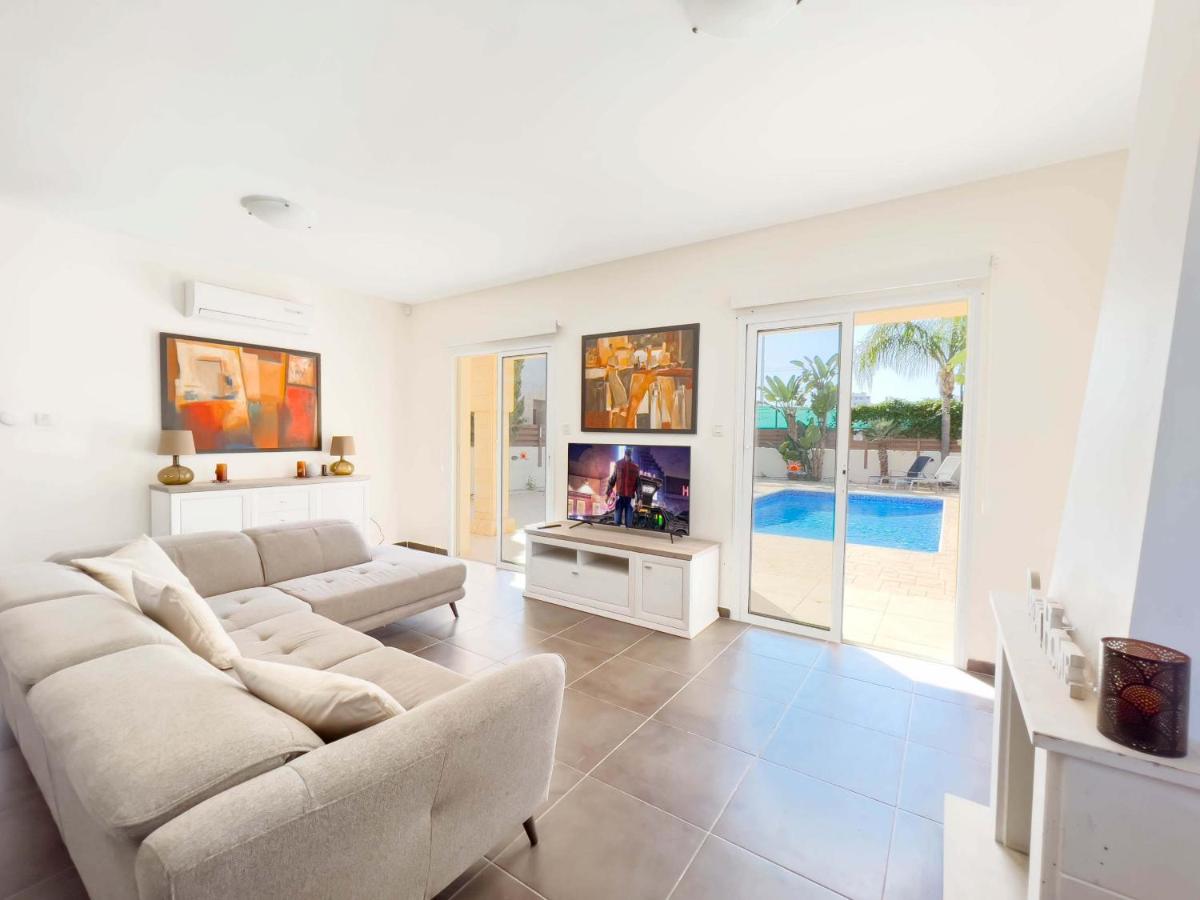 Villa Rea - Housity