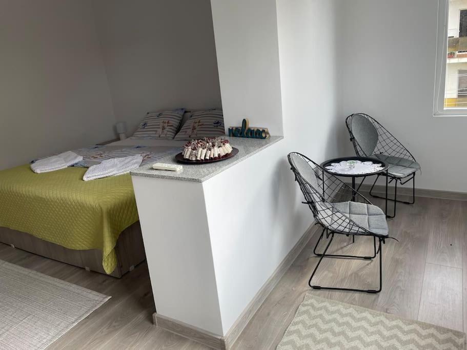 Lady M Apartment - Housity