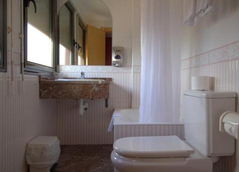 Hotel Aitana - Housity