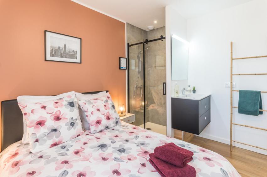 - SUBLIME VILLA FELICIDAD - Proche hypercentre - Parking - Terrasse - WiFi - Housity
