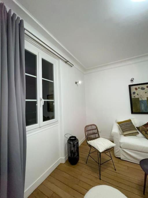Paris15 eme Chic appartement atypique et calme - Housity
