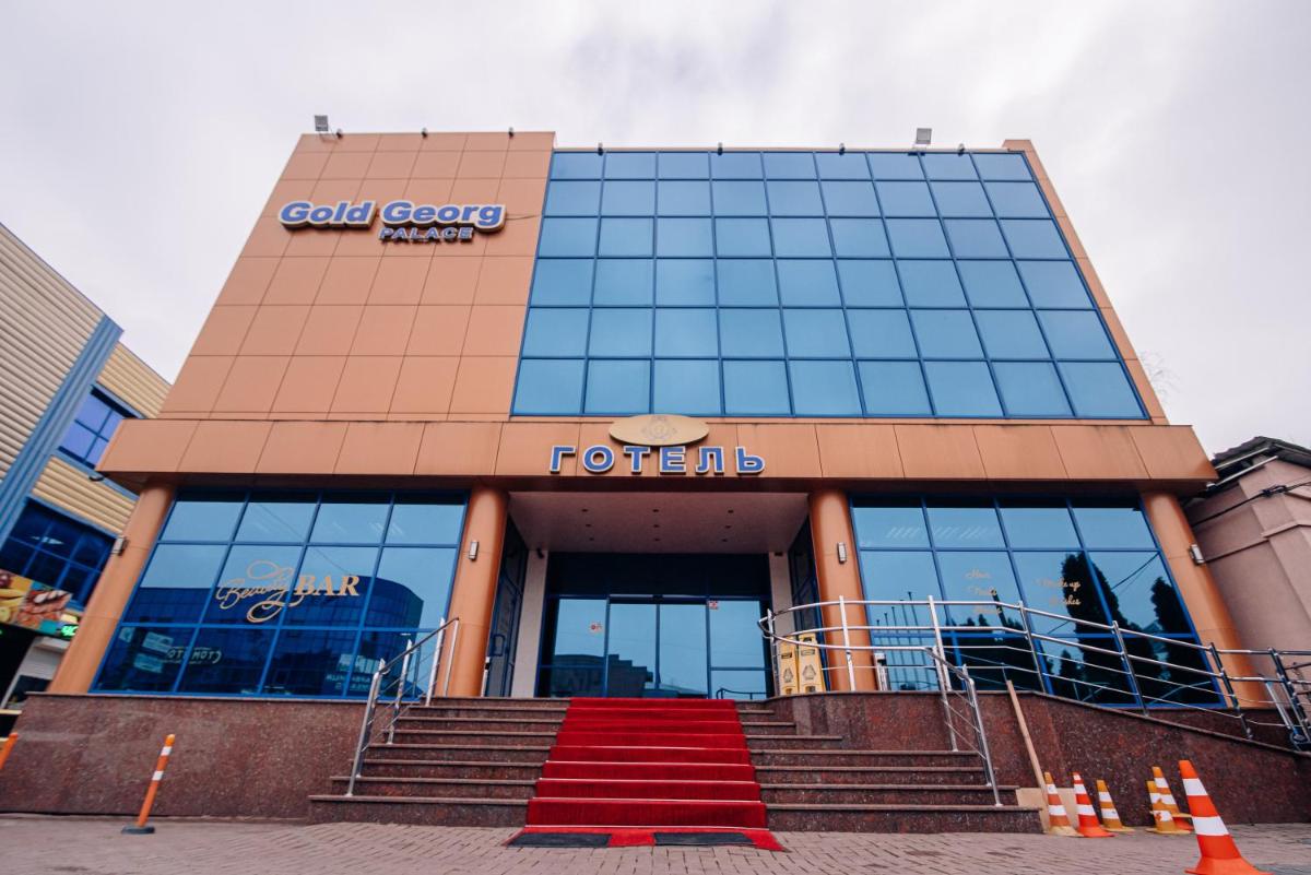 Gold Georg Palace Hotel - Housity
