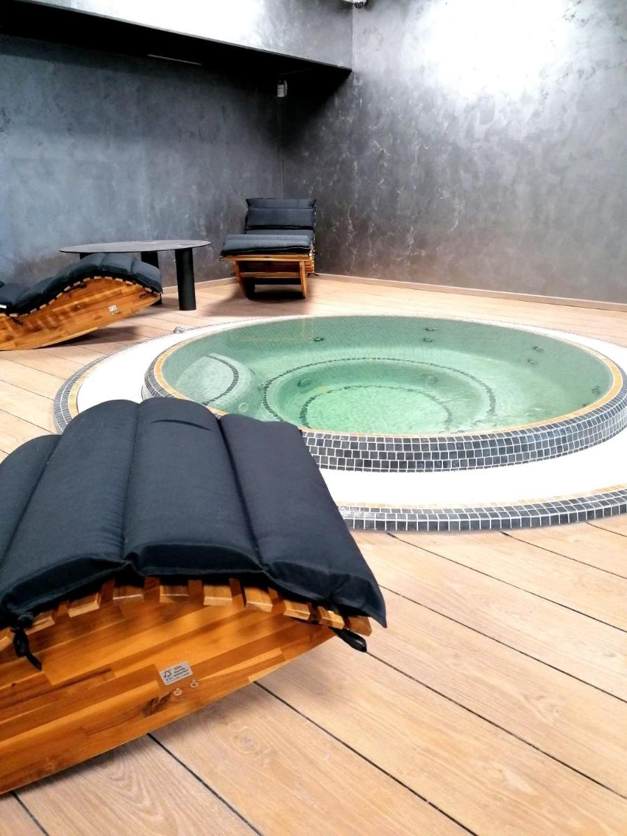Photo de la galerie de l'établissement Lodge Hôtel & Spa Les Voiles du Grand Large, à Meyzieu
