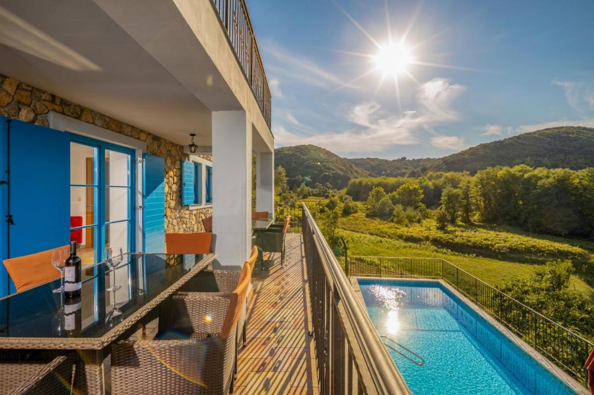 Holiday house in Supetarska Draga with sea view, terrace, air conditioning, WiFi 890-1 - Housity