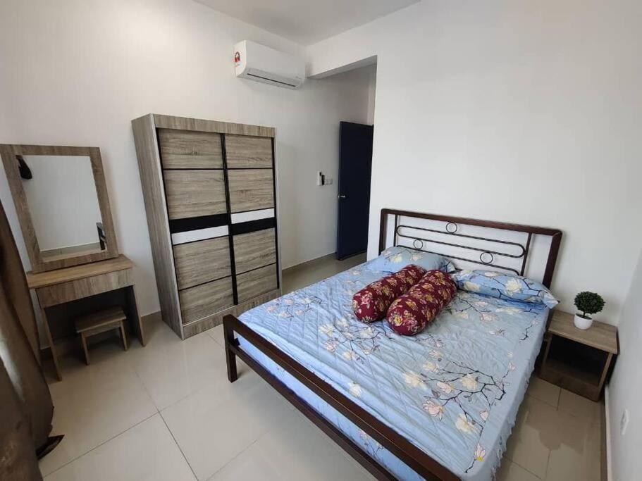 Suitetrails - Gharoda Kajang Homestay