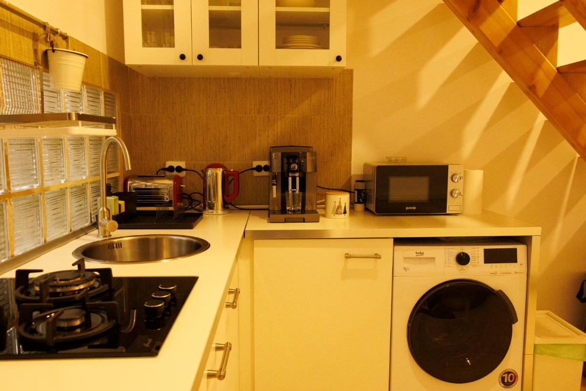 Fagaras Cosy Flat - Housity
