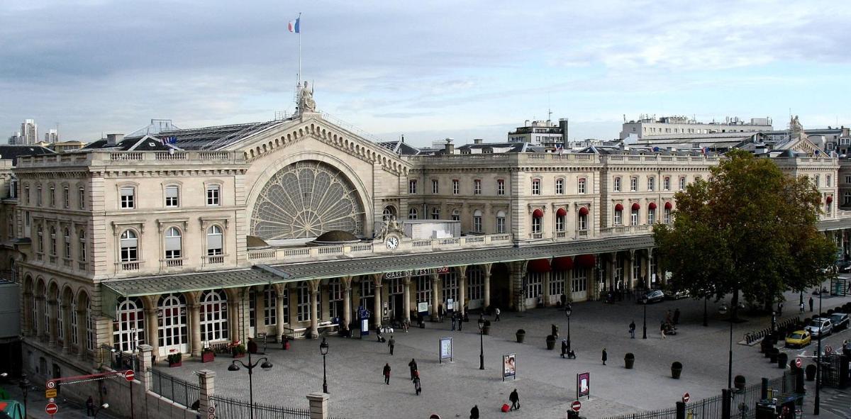 Super appartement Paris Canal St Martin - Housity