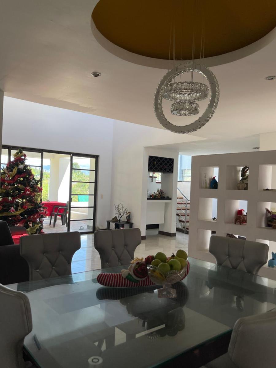 Casa de lujo campestre con jacuzzi - Housity
