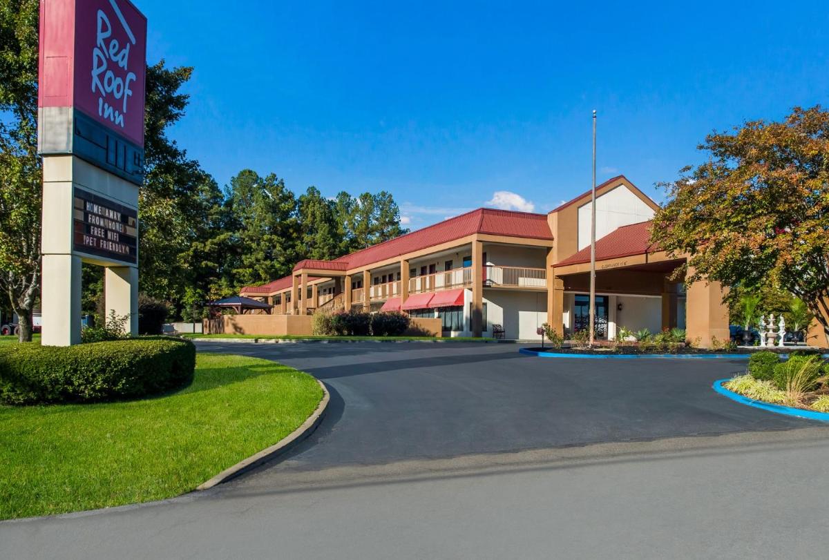 Red Roof Inn Tupelo - Housity