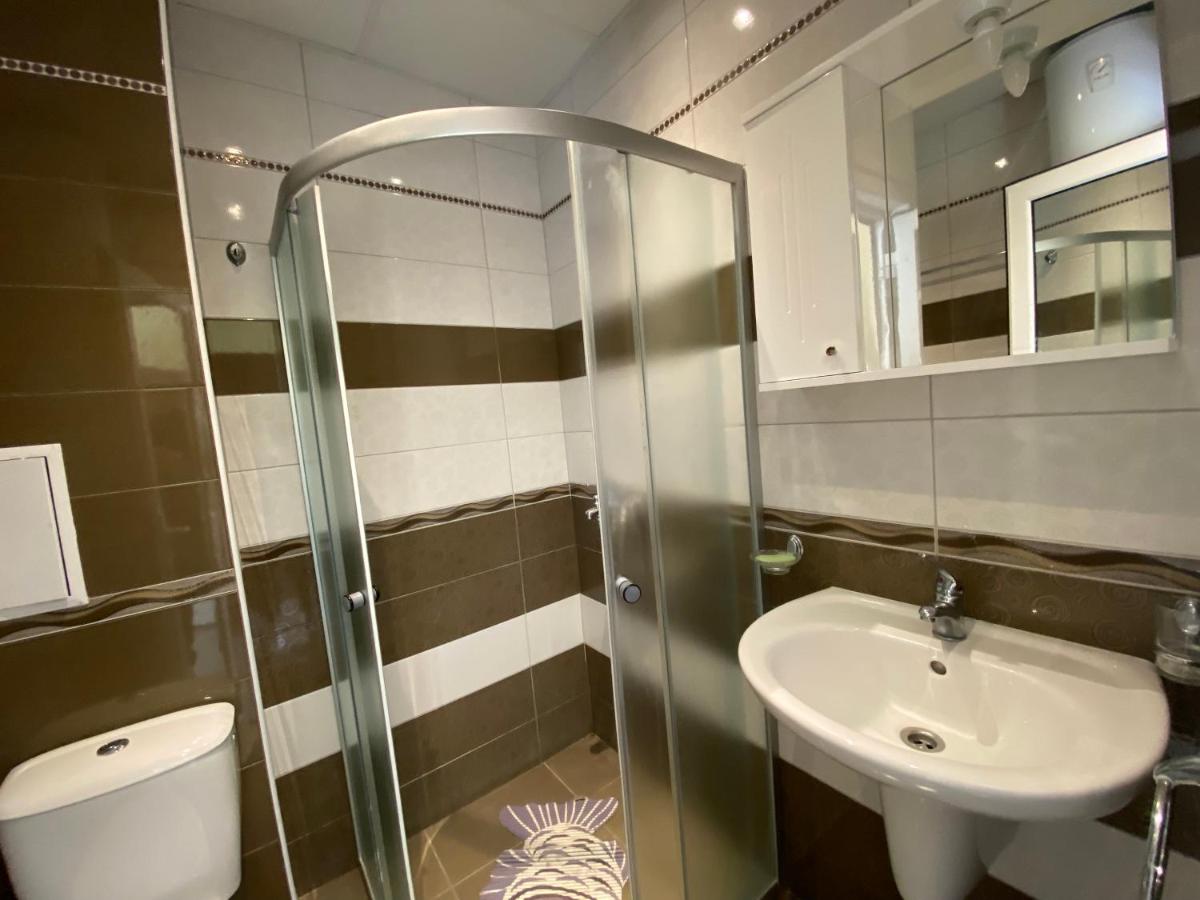 Suitetrails - ADMIRAL PLAZA C 45 One Bedroom Apartment