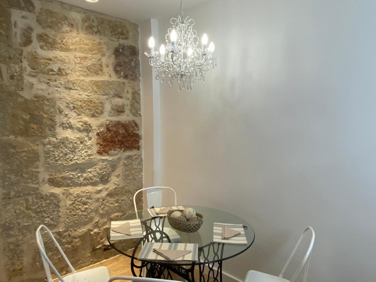 El Patio de San Pablo - Apartamento de lujo en el centro con PARKING GRATIS - Housity