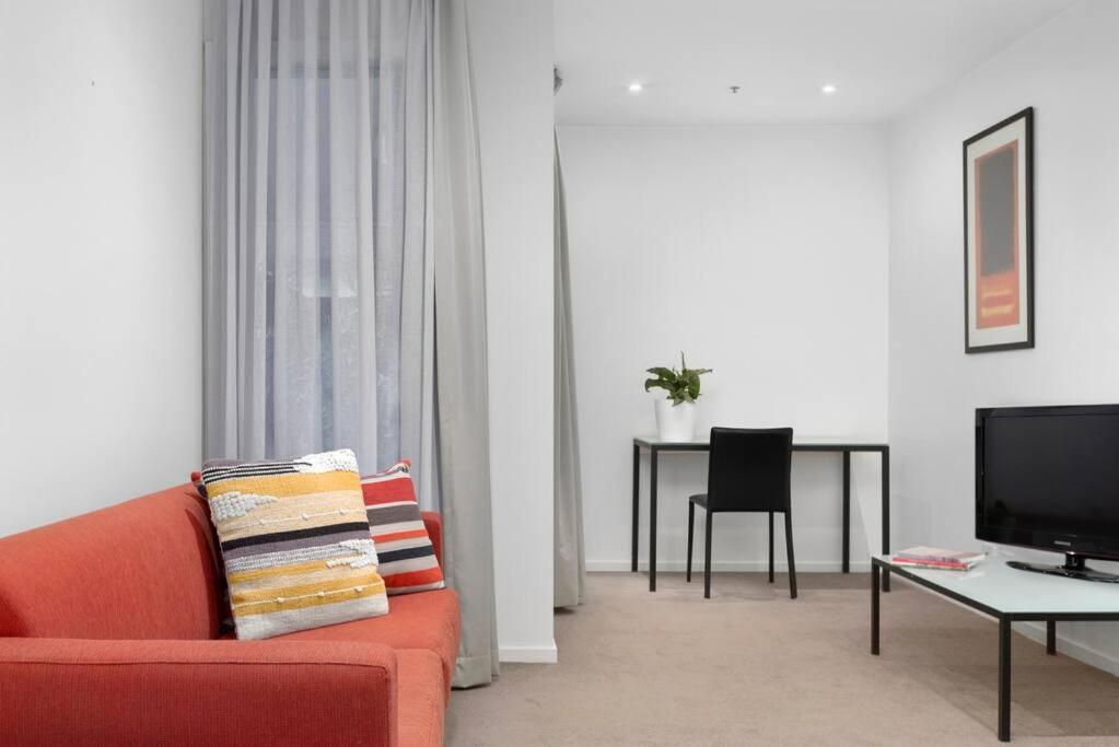 108 Astral Apartments - Housity