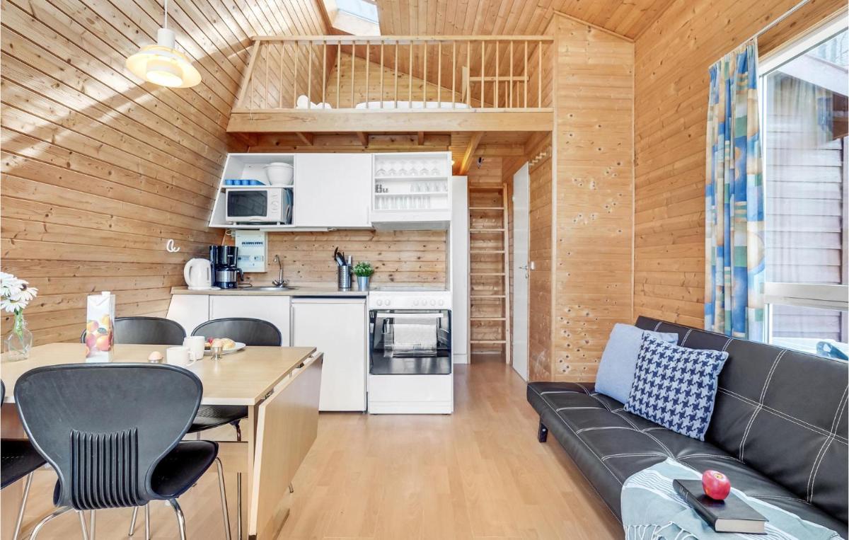 2 Bedroom Gorgeous Home In Fredericia - Housity