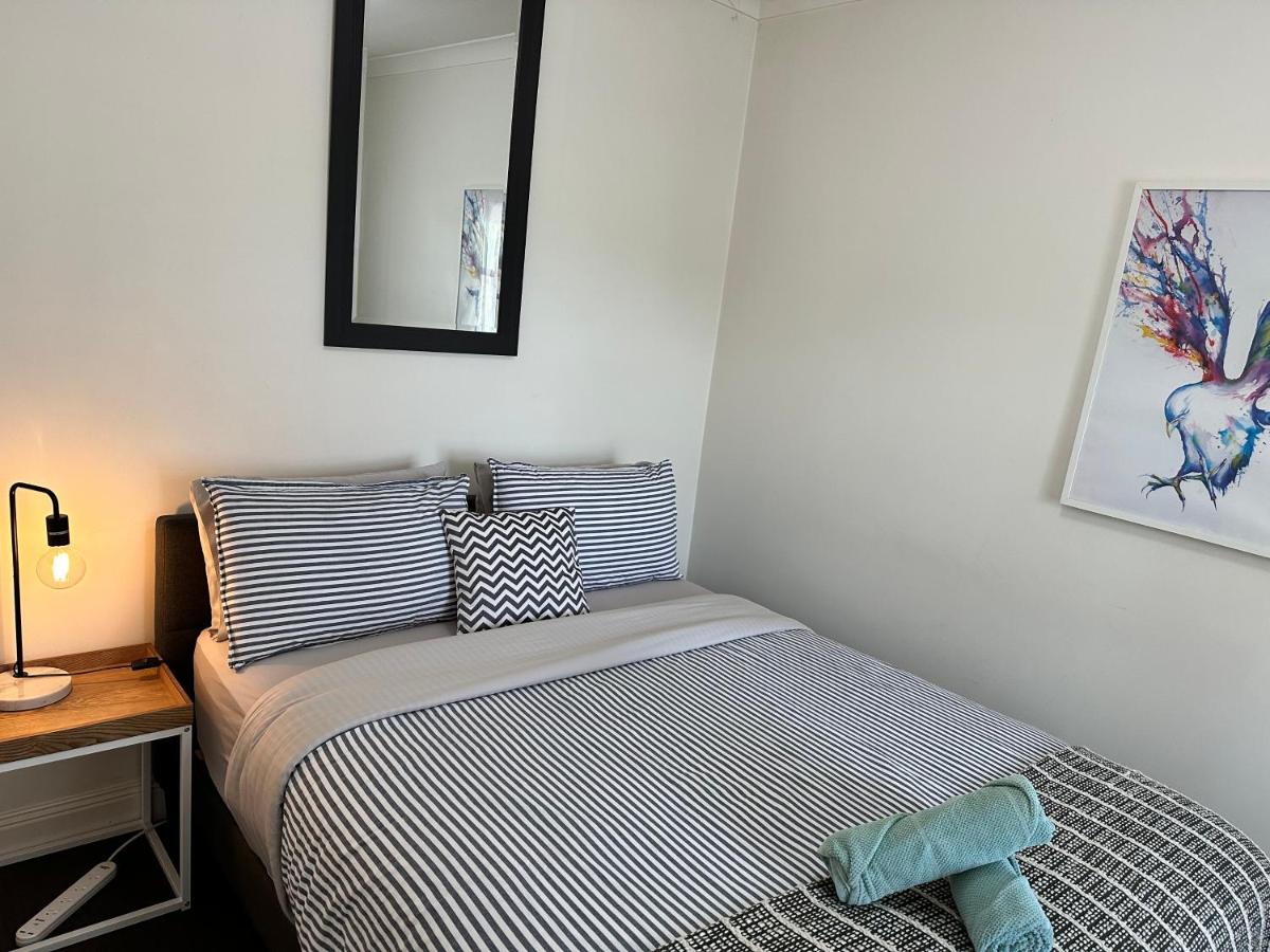 Cornelias Cottage Mount Gambier Central - Housity