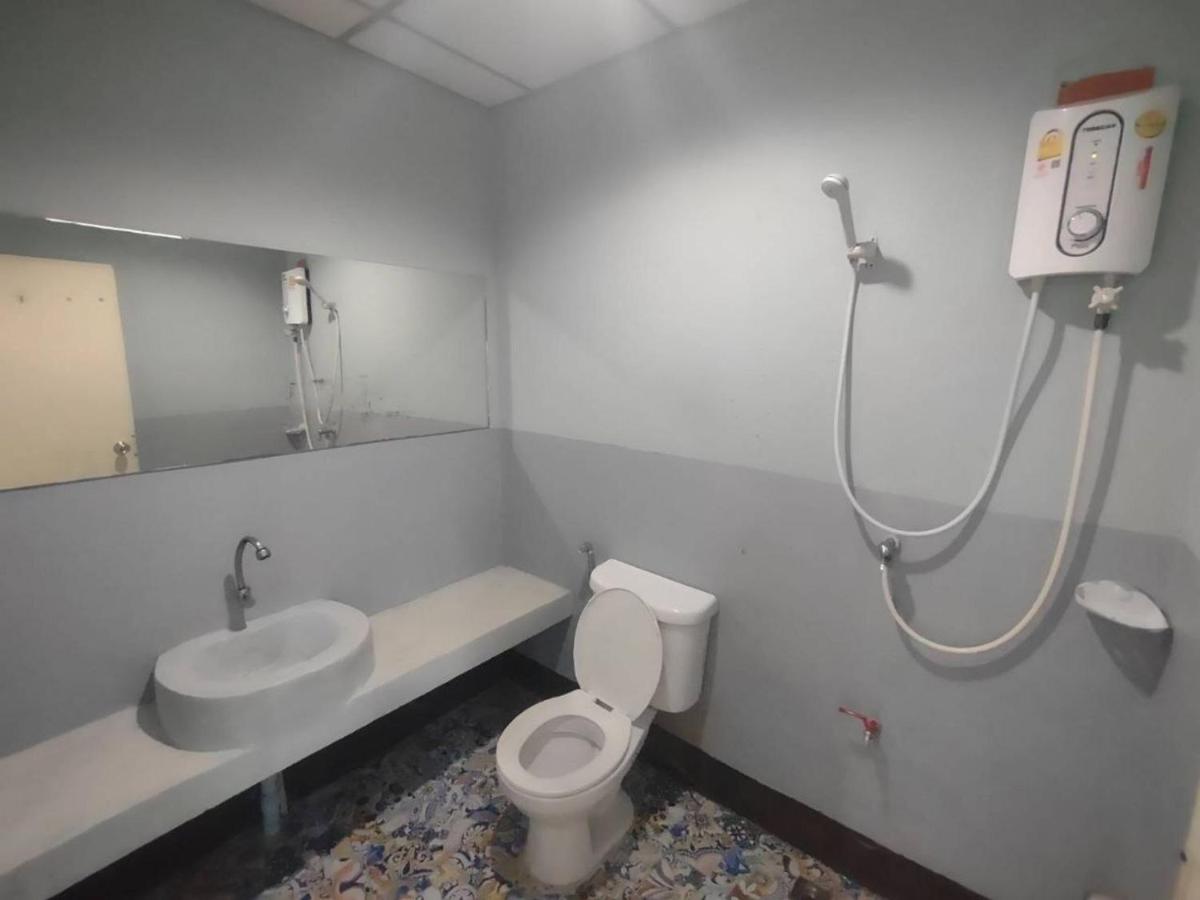 8 Residence - Housity