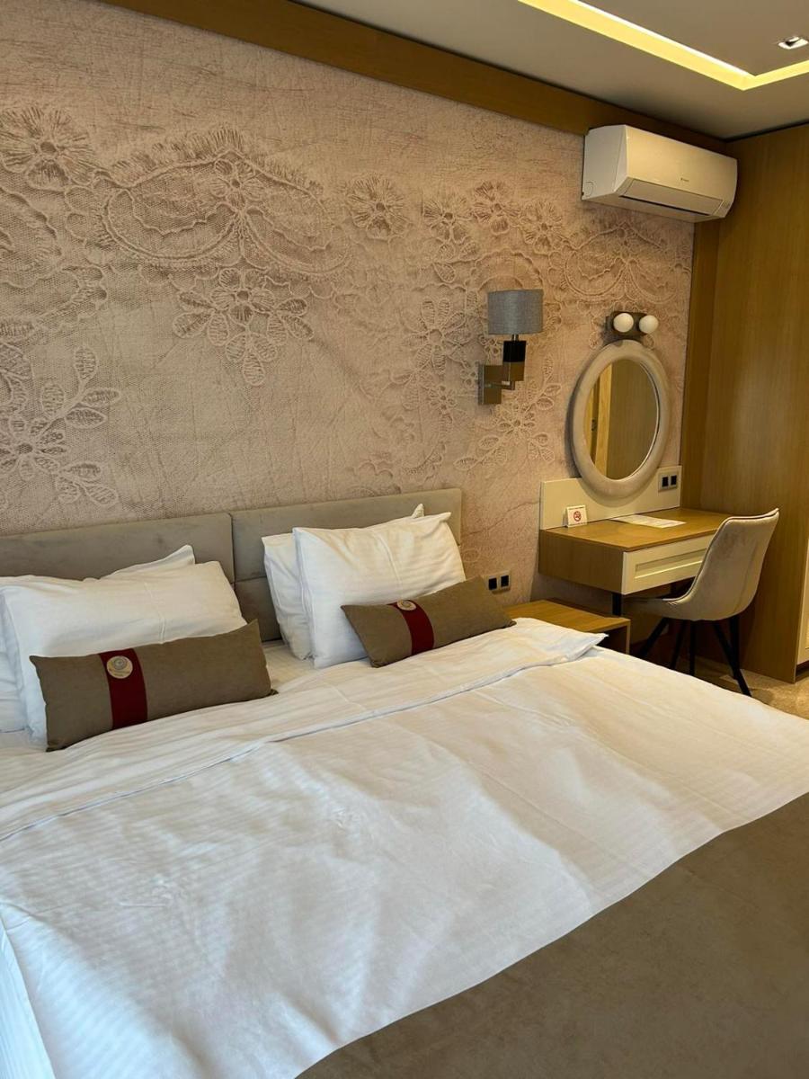 Suitetrails - City Park INN - Art Studio