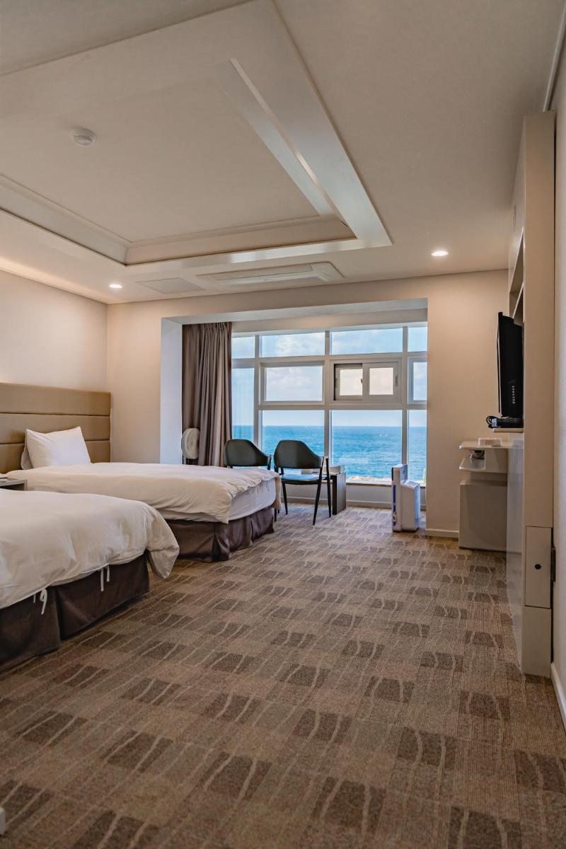 Cocoon Hotel - Housity