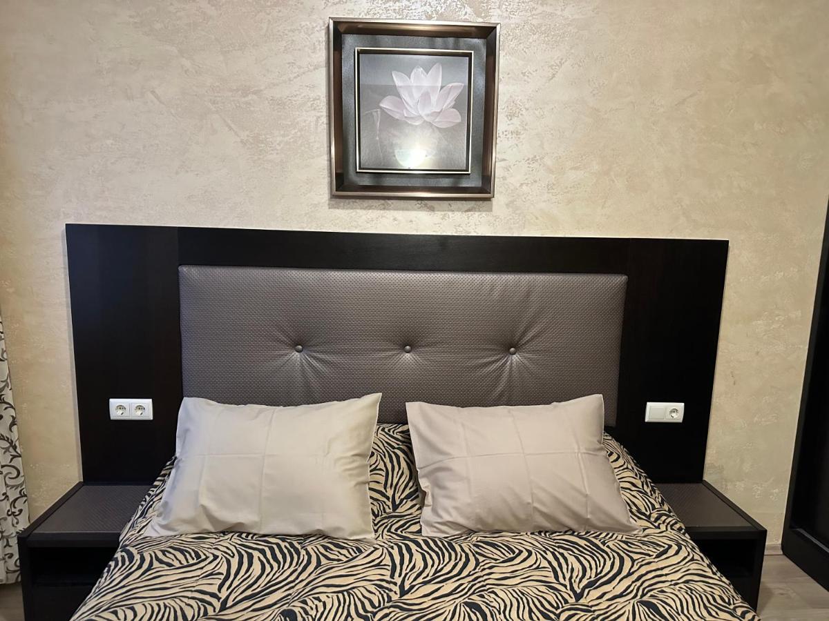 Apartments & Rooms Royal Plaza - Housity