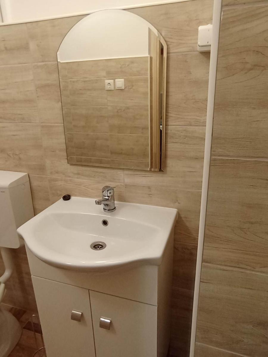 Kata Apartman - Housity