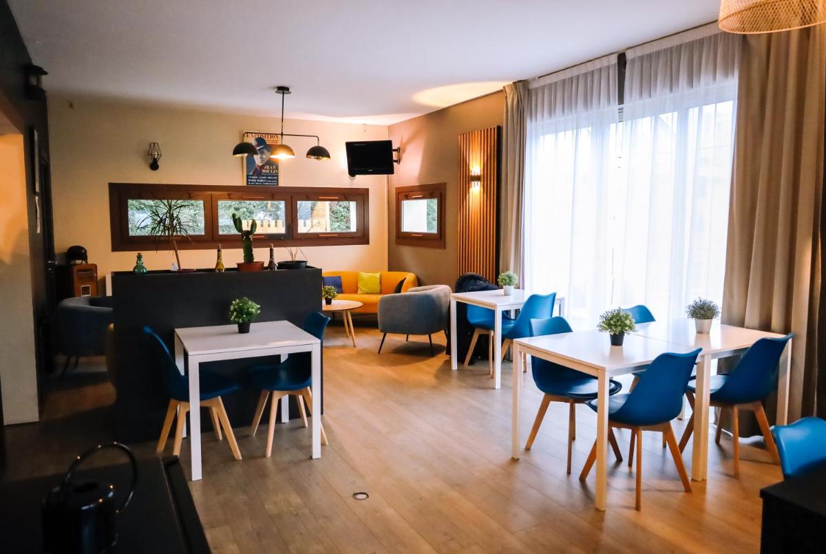 Kyriad Direct Chilly-Mazarin - Housity