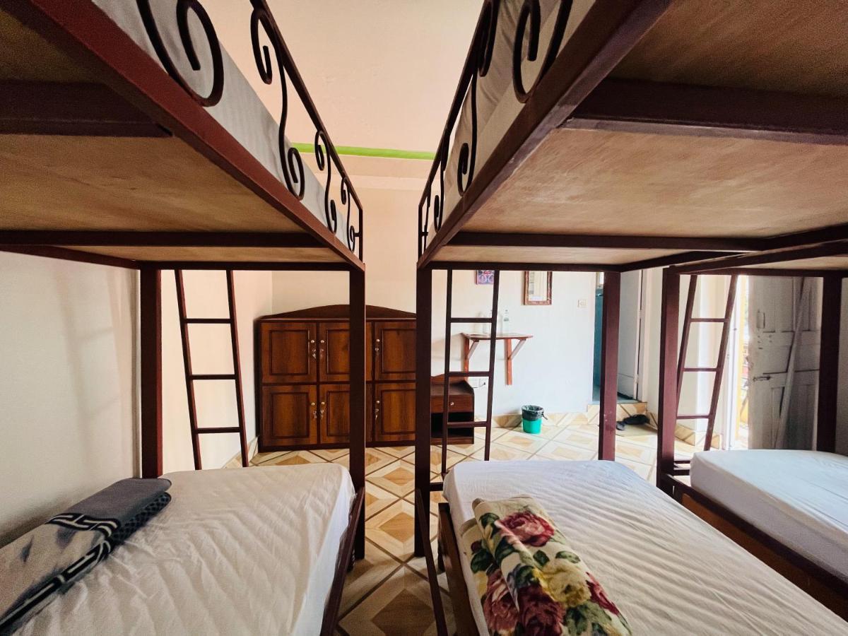 Lake Mahal Hotel & Restaurant - Housity