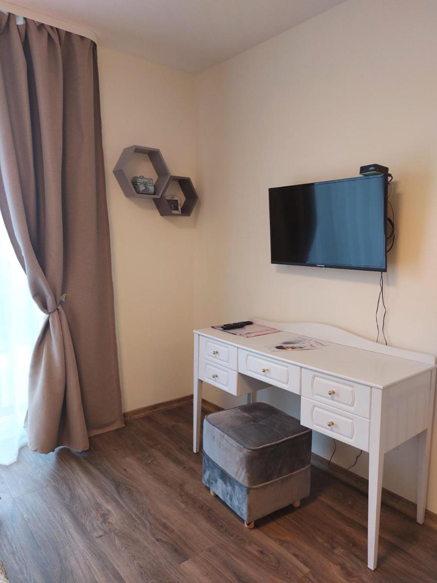 R&A Studio Self check in - Housity