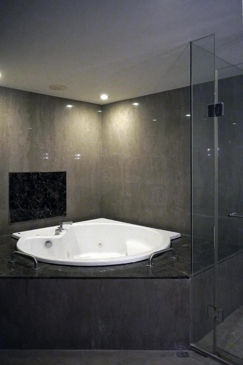 Talmud Hotel Kaohsiung LoveRiver - Housity