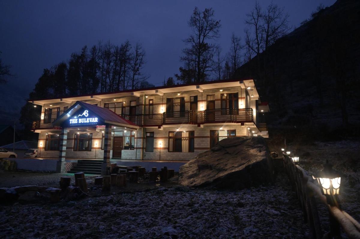The Bulevar - Alpine - Housity